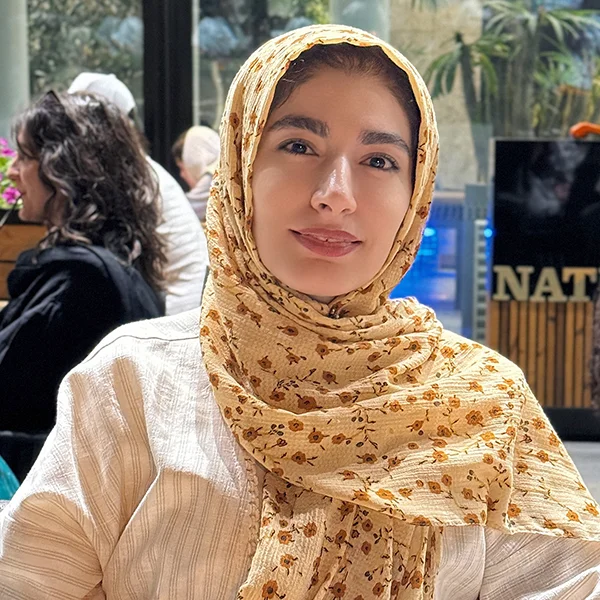 تصویر پردیس عنایتی